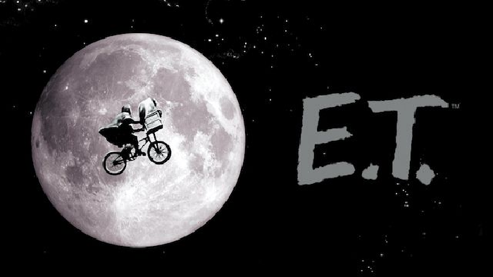 『E.T』