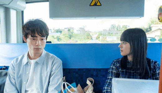 朝ドラ『おかえりモネ』第5週21話あらすじ・ネタバレ感想！バスの中で遭遇した菅波は百音が気象予報士の本を読んでいるのを見て…